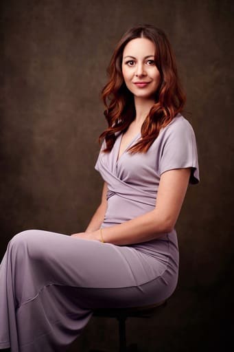 Magdalena May - Professinal Headshot